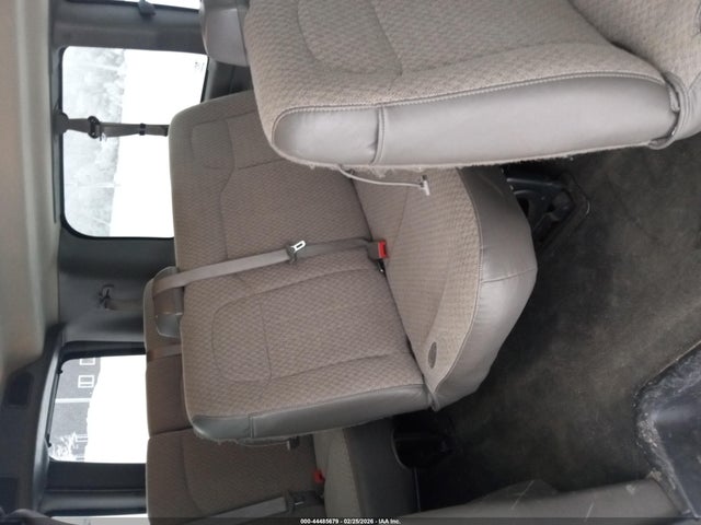 1GAWGEFFXG1315609 Chevrolet Express 2500 Ls