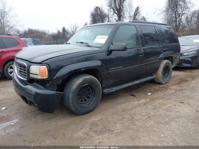 2000 CADILLAC ESCALADE 1GYEK63RXYR217327 Photo 1
