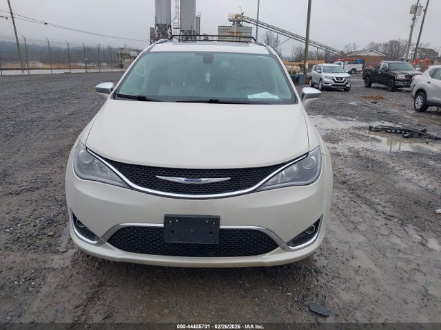 2020 Chrysler Pacifica Limited მანქანა იყიდება აუქციონზე, vin: 2C4RC1GG3LR151318, აუქციონის ნომერი: 44485701