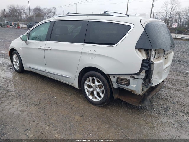 2020 Chrysler Pacifica Limited მანქანა იყიდება აუქციონზე, vin: 2C4RC1GG3LR151318, აუქციონის ნომერი: 44485701