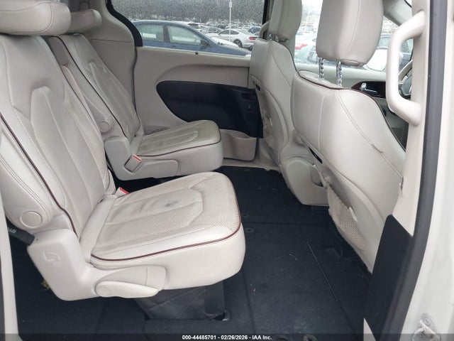 2020 Chrysler Pacifica Limited მანქანა იყიდება აუქციონზე, vin: 2C4RC1GG3LR151318, აუქციონის ნომერი: 44485701