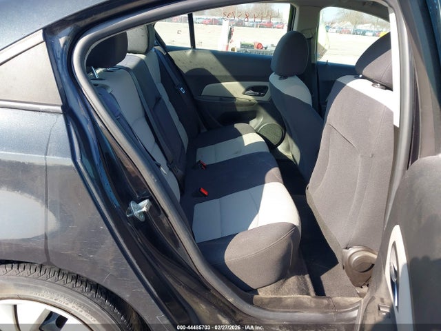 1G1PA5SHXE7352876 Chevrolet Cruze Ls Auto