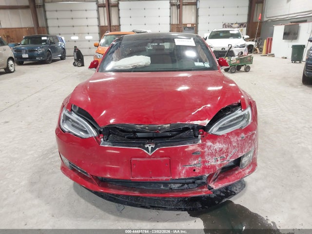 Продажа на аукционе авто 2018 Tesla Model S 100d/75d/p100d, vin: 5YJSA1E25JF259379, номер лота: 44485764