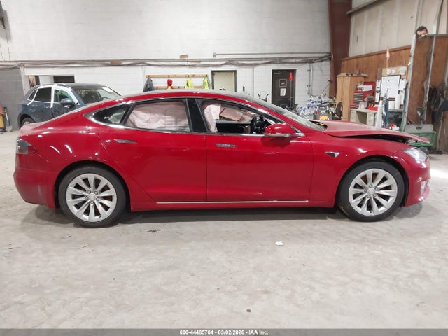 Продажа на аукционе авто 2018 Tesla Model S 100d/75d/p100d, vin: 5YJSA1E25JF259379, номер лота: 44485764