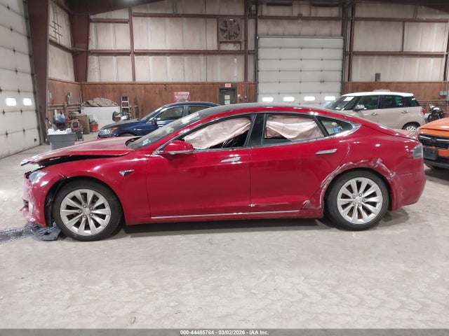 Продажа на аукционе авто 2018 Tesla Model S 100d/75d/p100d, vin: 5YJSA1E25JF259379, номер лота: 44485764