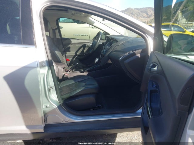 1FADP3N24FL269432 Ford Focus Titanium