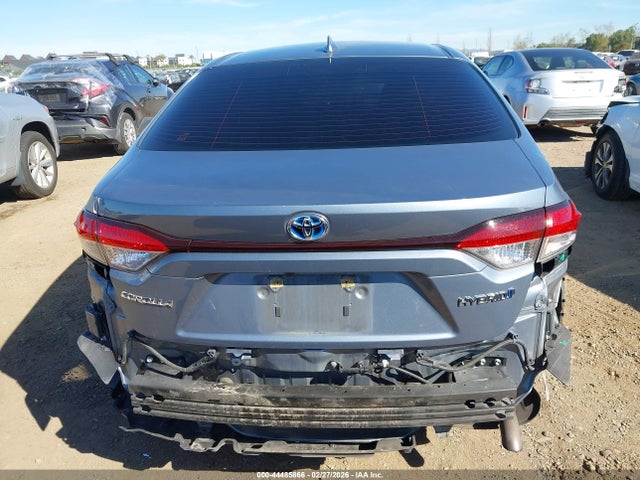 Toyota Corolla Hybrid Le 2022 JTDEAMDE2NJ048214 Image 17