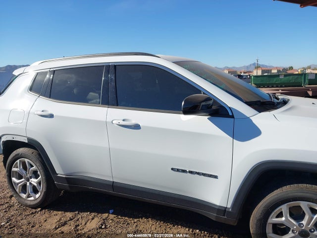 2025 Jeep Compass Latitude 4x4 მანქანა იყიდება აუქციონზე, vin: 3C4NJDBN0ST611106, აუქციონის ნომერი: 44485979