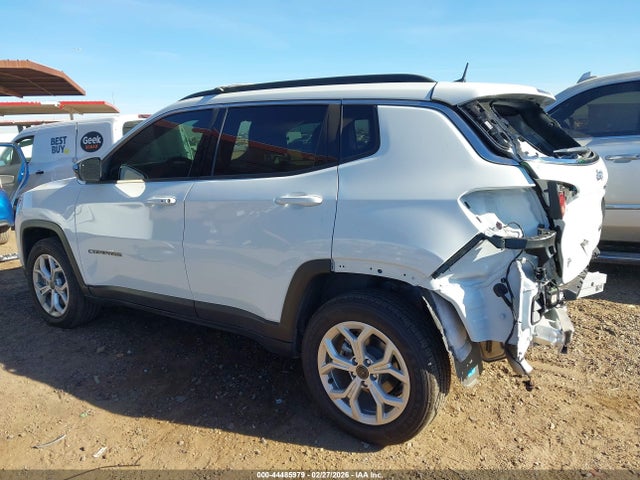 2025 Jeep Compass Latitude 4x4 მანქანა იყიდება აუქციონზე, vin: 3C4NJDBN0ST611106, აუქციონის ნომერი: 44485979