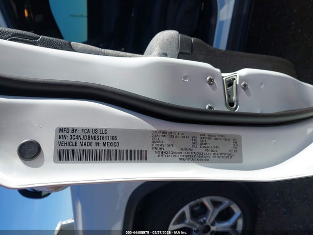 2025 Jeep Compass Latitude 4x4 მანქანა იყიდება აუქციონზე, vin: 3C4NJDBN0ST611106, აუქციონის ნომერი: 44485979