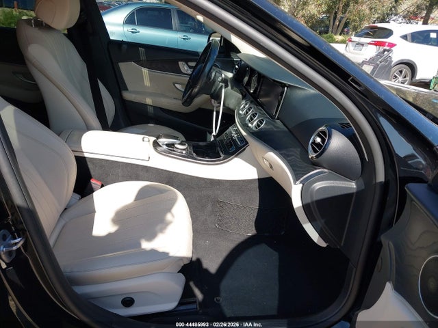 2020 MERCEDES-BENZ E 350 WDDZF8DB5LA753690 Photo 4