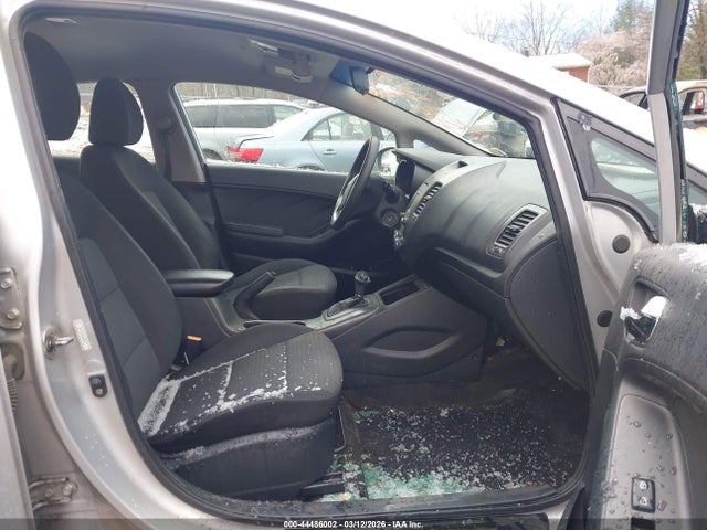 2016 KIA FORTE KNAFX4A61G5460813 Photo 4