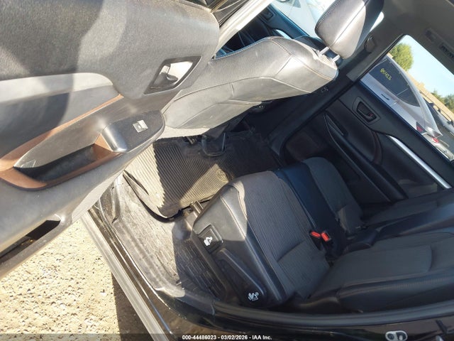 5TDZZRFH8KS302313 Toyota Highlander Le Plus