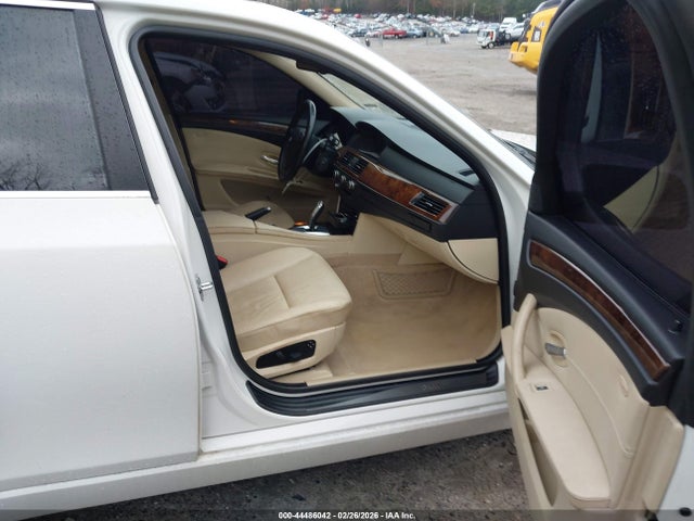 Продаж на аукціоні авто 2010 Bmw 528i, vin: WBANU5C53AC124744, номер лоту: 44486042