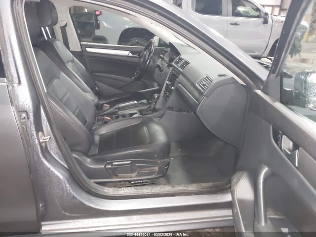 Продаж на аукціоні авто 2015 Volkswagen Passat 1.8t Limited Edition, vin: 1VWAT7A38FC121280, номер лоту: 44486061