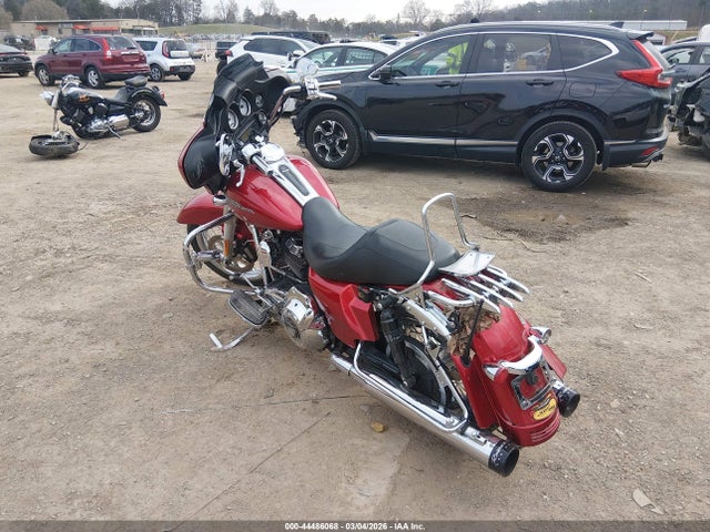 2012 HARLEY-DAVIDSON FLHX 1HD1KBM12CB611930 Photo 2