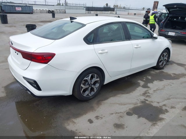 KIA Forte Lxs 2021 3KPF24ADXME295425 Image 4