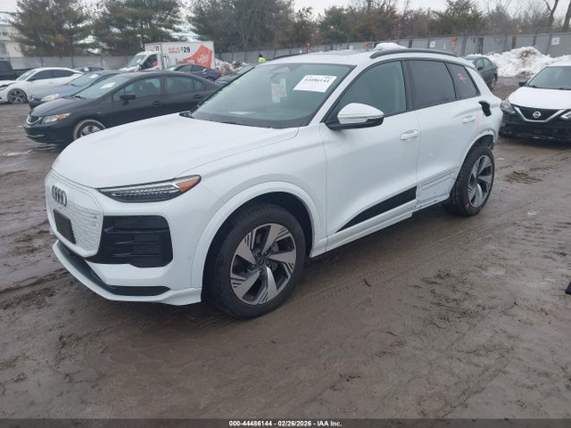 WA124BGF8SA015856 Audi Q6 E-tron Premium Plus Quattro