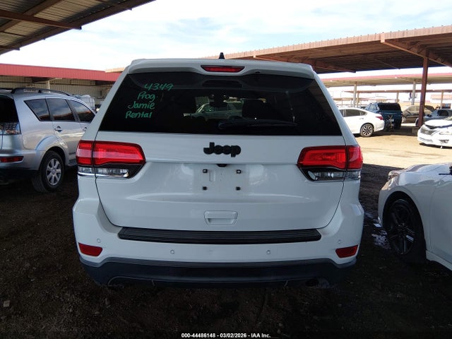 1C4RJEAG4HC752324 Jeep Grand Cherokee Laredo 4x2