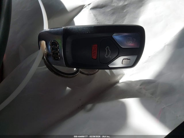 WAUGNAF4XHN062386 Audi A4 2.0t Premium