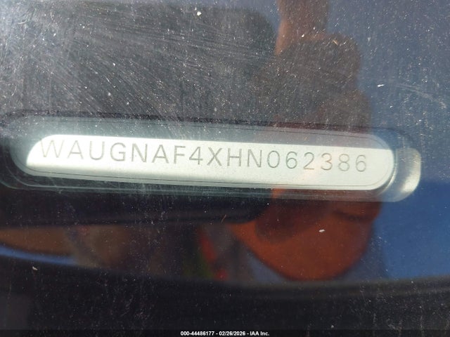 WAUGNAF4XHN062386 Audi A4 2.0t Premium