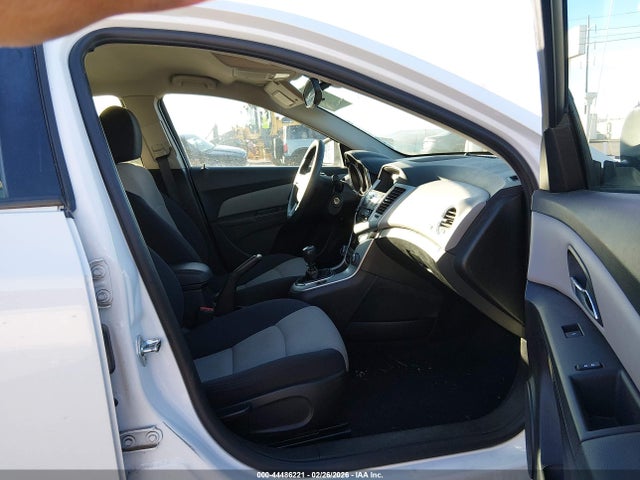 1G1PA5SH5G7176757 Chevrolet Cruze Limited L Manual
