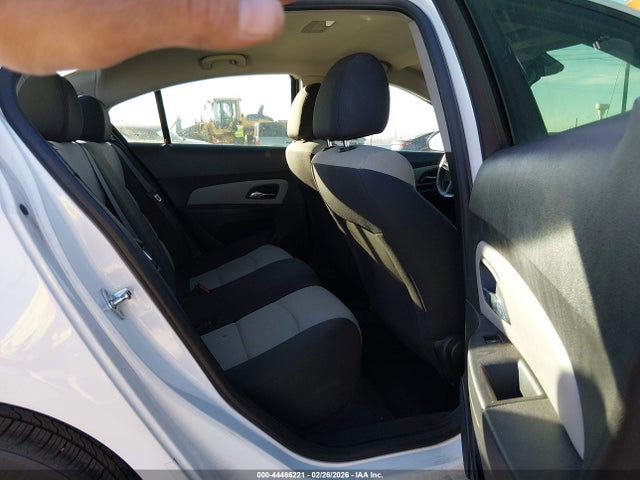 1G1PA5SH5G7176757 Chevrolet Cruze Limited L Manual