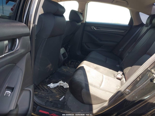 1HGCV1F1XKA032165 Honda ACCORD LX