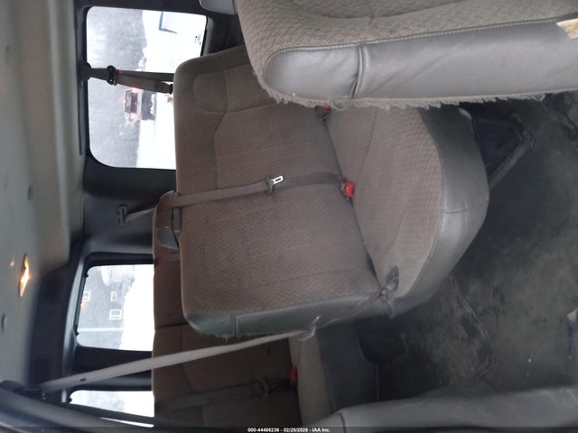 1GAWGEFFXG1315481 Chevrolet Express 2500 Ls