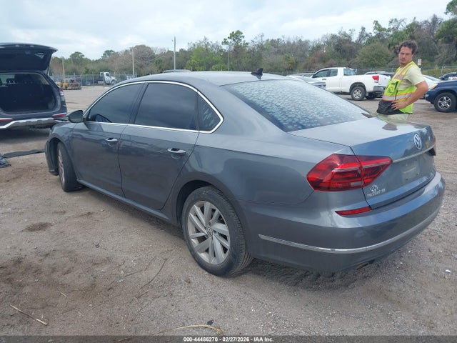 44486270 :رقم المزاد ، 1VWBA7A36JC032391 vin ، 2018 Volkswagen Passat 2.0t Se مزاد بيع