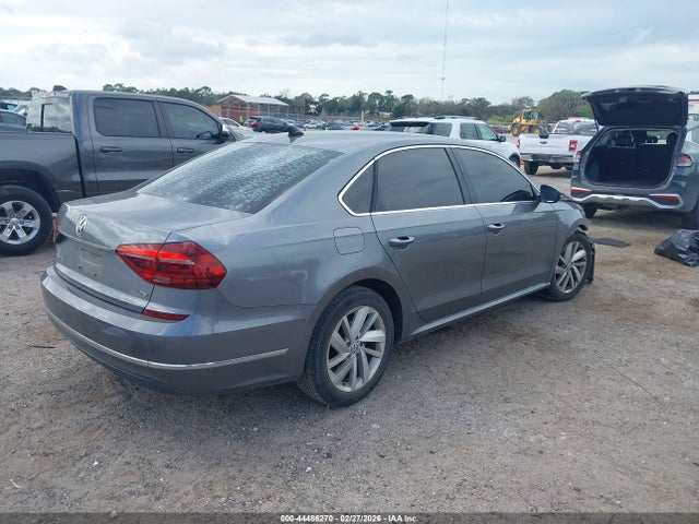 44486270 :رقم المزاد ، 1VWBA7A36JC032391 vin ، 2018 Volkswagen Passat 2.0t Se مزاد بيع