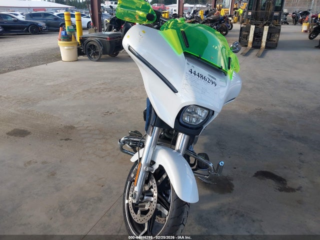 2024 HARLEY-DAVIDSON FLHX 1HD1KB713RB641605 Photo 4