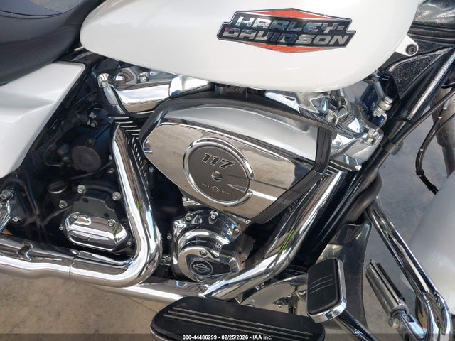 2024 HARLEY-DAVIDSON FLHX 1HD1KB713RB641605 Photo 7