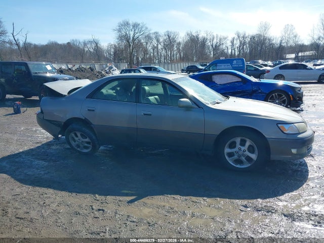 44486329 :رقم المزاد ، JT8BF28G310336858 vin ، 2001 Lexus Es 300 مزاد بيع