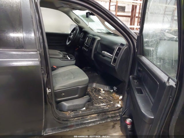 44486339 :رقم المزاد ، 1C6RR7KG0GS290083 vin ، 2016 Ram 1500 Express مزاد بيع