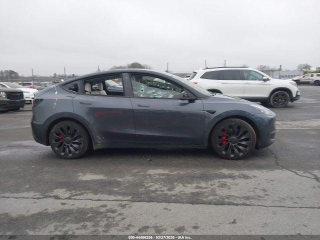 Продажа на аукционе авто 2022 Tesla Model Y Performance Dual Motor All-wheel Drive, vin: 7SAYGDEF1NF442025, номер лота: 44486356