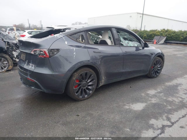 Продажа на аукционе авто 2022 Tesla Model Y Performance Dual Motor All-wheel Drive, vin: 7SAYGDEF1NF442025, номер лота: 44486356