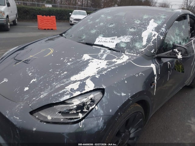 Продажа на аукционе авто 2022 Tesla Model Y Performance Dual Motor All-wheel Drive, vin: 7SAYGDEF1NF442025, номер лота: 44486356