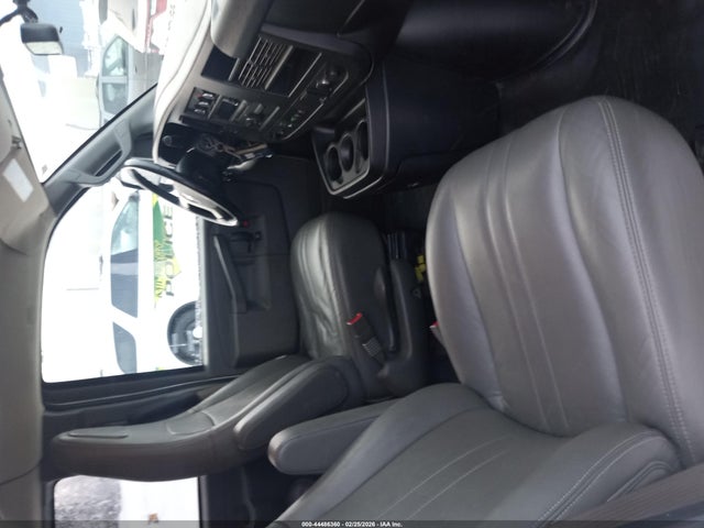 1GAZGNFG5K1343638 Chevrolet Express 3500 Ls