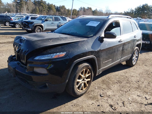 Jeep Cherokee Latitude 2014 1C4PJMCS8EW124652 Image 2