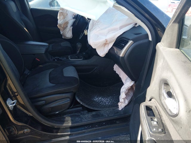 Jeep Cherokee Latitude 2014 1C4PJMCS8EW124652 Image 5