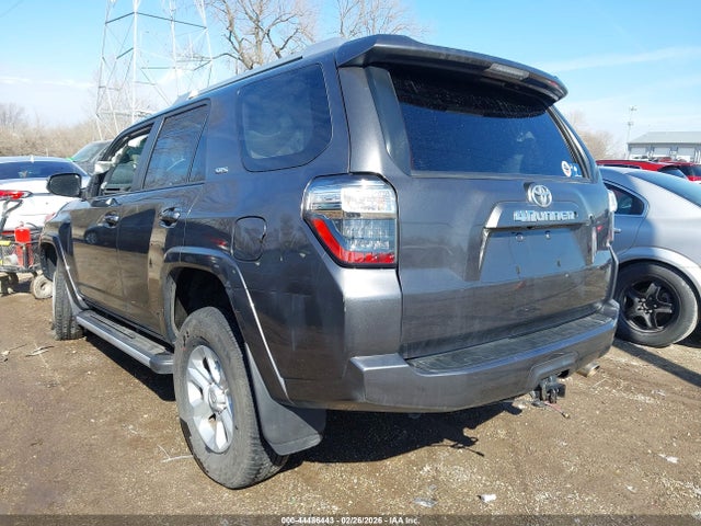 2017 TOYOTA 4RUNNER JTEBU5JR5H5414229 Photo 2