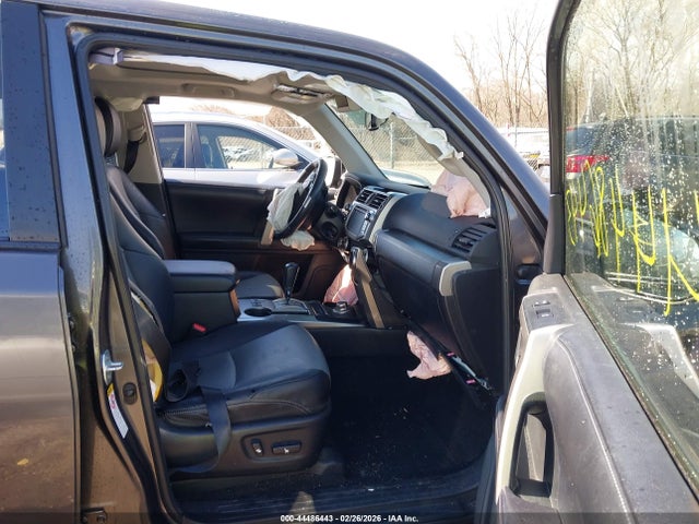 2017 TOYOTA 4RUNNER JTEBU5JR5H5414229 Photo 4