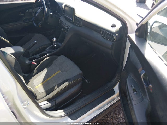 KMHTH6AB5KU016243 Hyundai Veloster Turbo R-spec