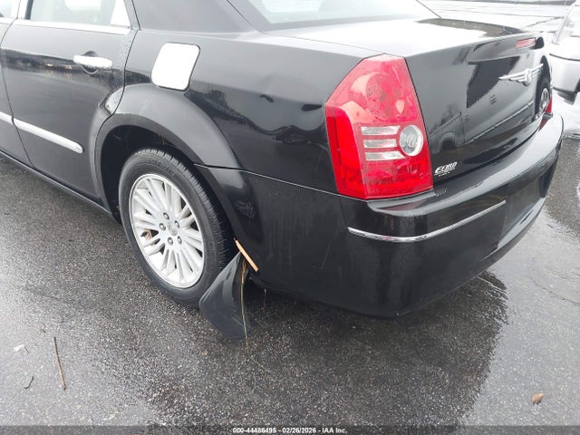 44486495 :رقم المزاد ، 2C3CA4CD5AH123388 vin ، 2010 Chrysler 300 Touring مزاد بيع