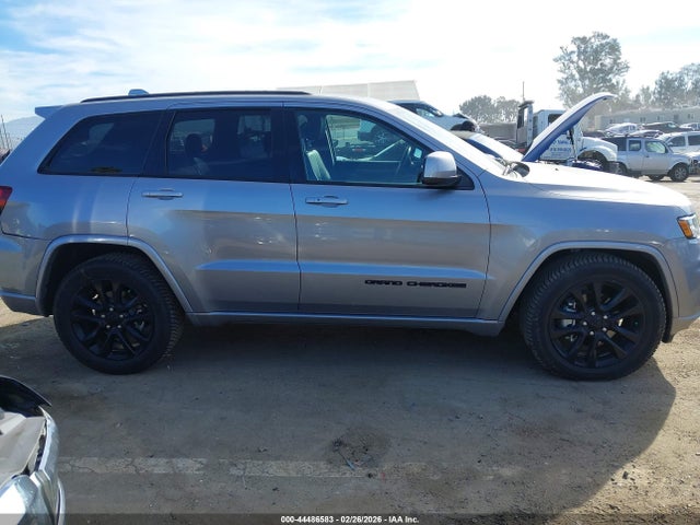 1C4RJEAG1JC485309 Jeep Grand Cherokee Altitude 4x2