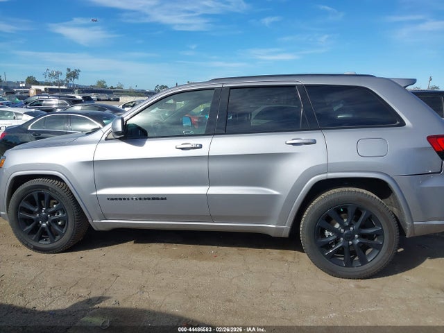 1C4RJEAG1JC485309 Jeep Grand Cherokee Altitude 4x2