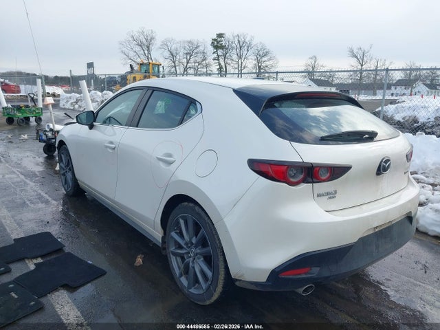 44486585 :رقم المزاد ، JM1BPBLL5M1339584 vin ، 2021 Mazda Mazda3 Preferred مزاد بيع