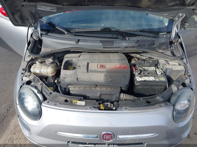 2015 FIAT 500 3C3CFFARXFT636694 Photo 9