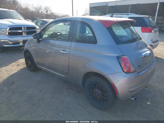 2015 FIAT 500 3C3CFFARXFT636694 Photo 2